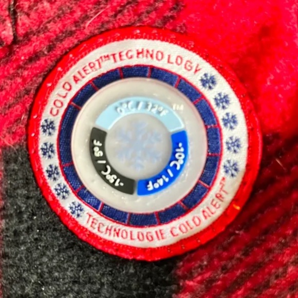 Cold Alert technology dog jacket - Picture 3 of 3